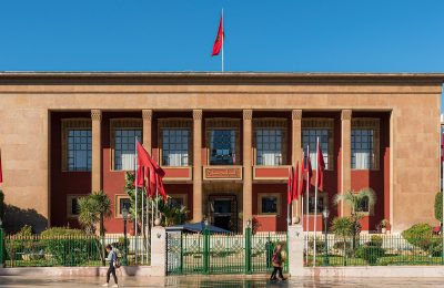 خطاب افتتاح الولاية التشريعية الثانية عشرة: الملك يضع المؤسسات أمام “منعطف حقيقي”
