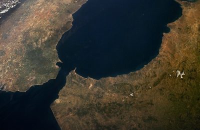 افتتاحية: المغرب ليس ورقة في حملة أحد